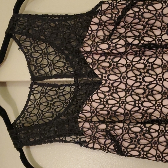 Ann Taylor Black Dress Size 0 - Picture 2 of 8